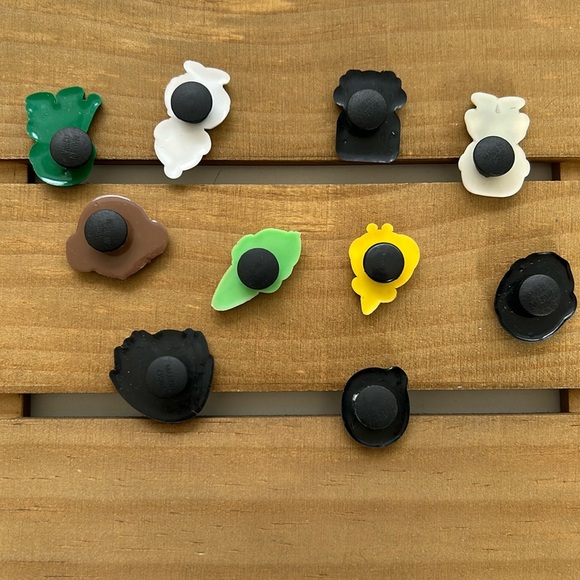 CROC Charms for Croc shoes - Picture 3 of 4